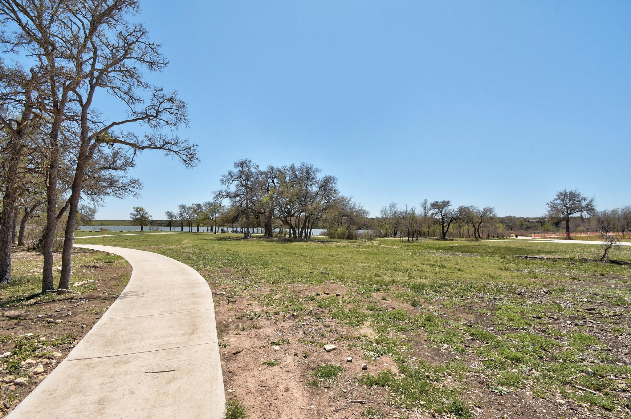 LAKESIDE TRAIL